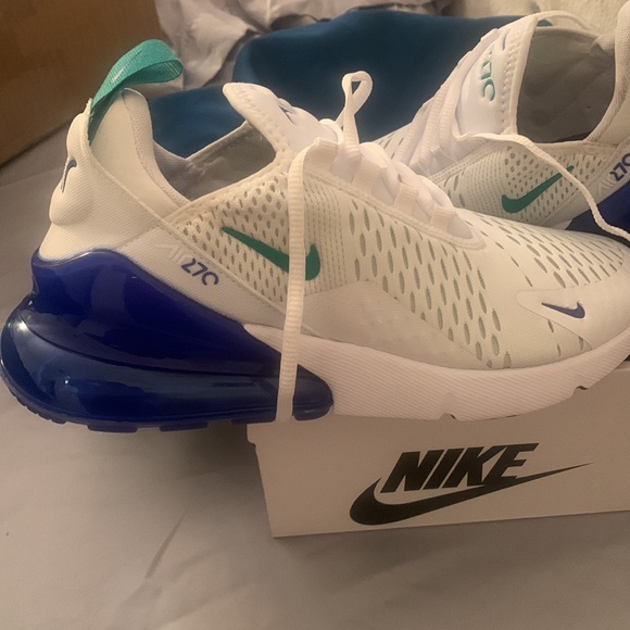 Too small for my daughter - Picture 2 of 7